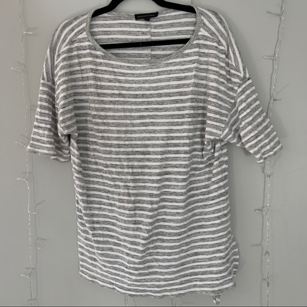 Banana Republic Grey & White Longsleeve Women’s L